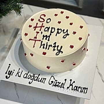 30 Yaş Komik Yazılı Pasta