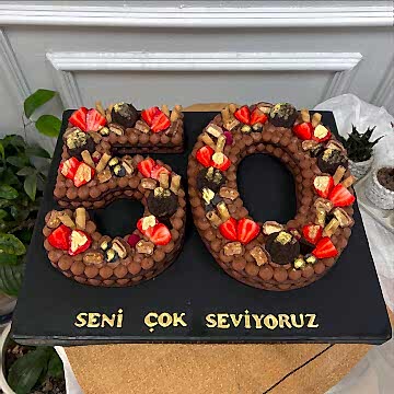 50 Yaş Pastası