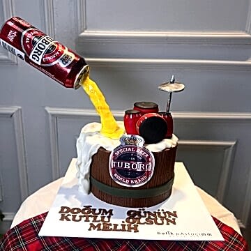 Akan Şişe Tasarımlı Pasta