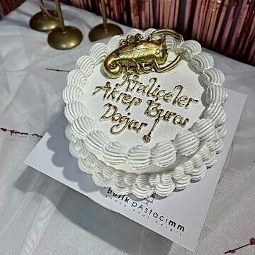 Akrep Burcu Pastası