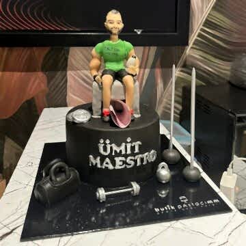 Erkek Sporcu Pastası