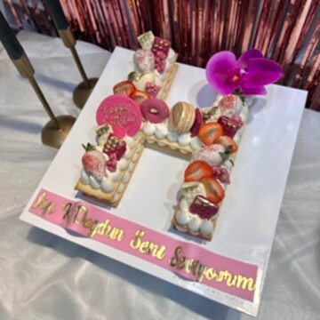 H Harfli İsimli Pasta