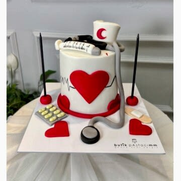 Hemşirelere Özel Tasarım Pasta