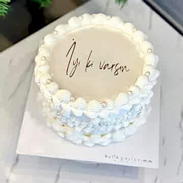 İyi ki Varsın Yazılı Resim Baskılı Pasta