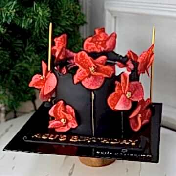 Kırmızı Wafer Paper Çiçek Detaylı Aynalı Selfie Pasta