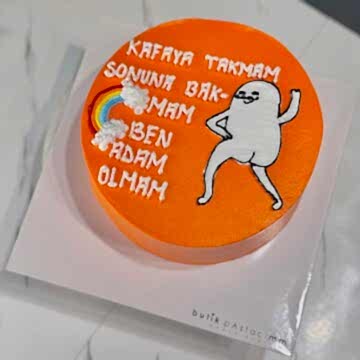 Komik Çizimli Pasta