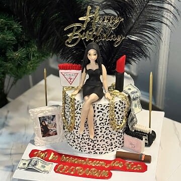 Leopar Dizaynlı Figürlü Pasta