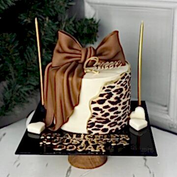 Leoparlı Kurdeleli Queen Pasta