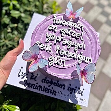 Mor Konseptli Kelebekli Yazılı Pasta