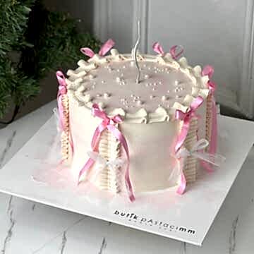 Pembe Beyaz Kurdeleli Pasta