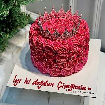 Taçlı Pembe Tasarım Pasta