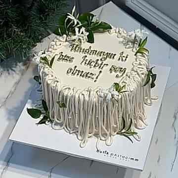 Vintage Dizayn Yazılı Pasta