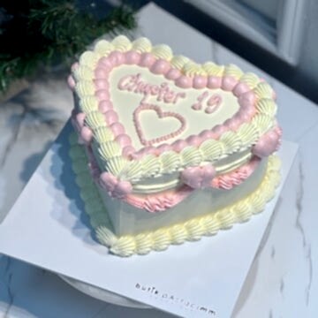 Vintage Kalpli Yazılı Pasta