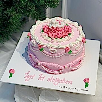 Vintage Melek Detaylı Pasta 2